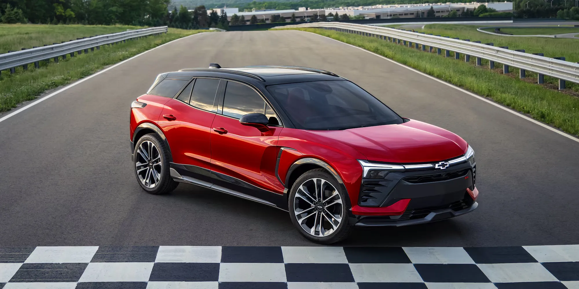 Chevrolet Blazer EV 2026 rouge illustrant son autonomie électrique.